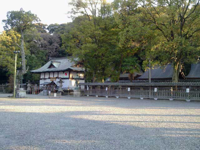 闘雞神社